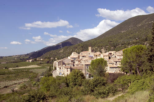 Village de Venterol, près de Nyons - Drôme provençale 