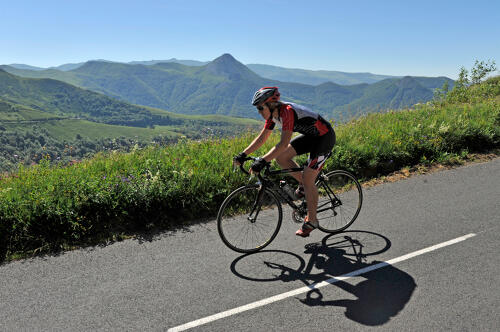 Cyclisme sur le Puy Mary - Monts du Cantal (15) 