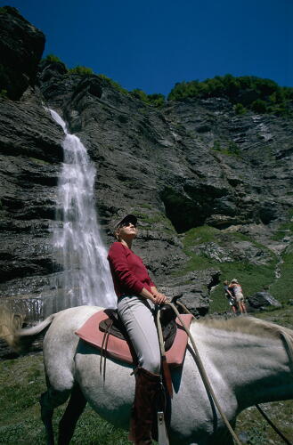 Randonnée à cheval dans la Vallée du Bout du Monde près de Sixt - Grand Massif (74) 