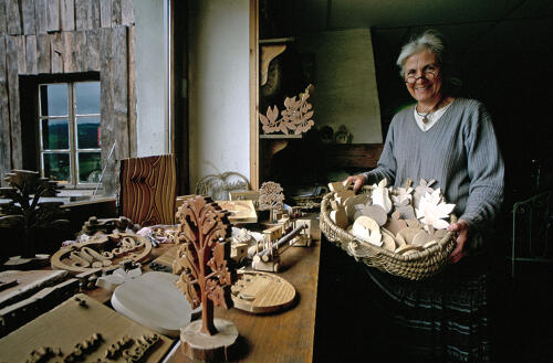 Marie-Suzanne Vacher, sculpteur sur bois à Lélex - Pays de Gex (01) 
