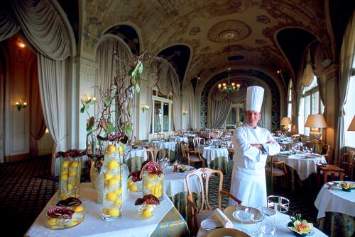 Hôtel-restaurant Royal Palace - Evian (74) 
