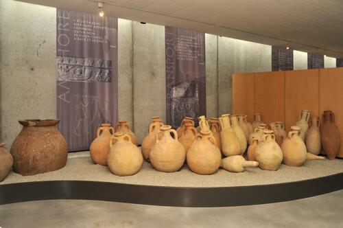 Poteries du musée gallo-romain d'Aoste (38) 