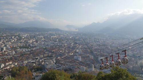 Grenoble (38) - Panorama depuis le sommet du téléphérique de la Bastille 