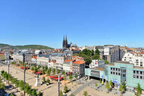 Clermont-Ferrand (63) - place de Jaude 