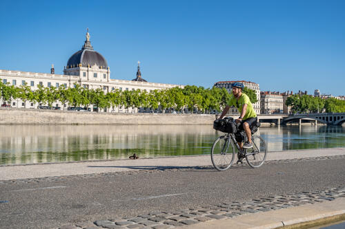 A vélo sur les berges du Rhône - Lyon 