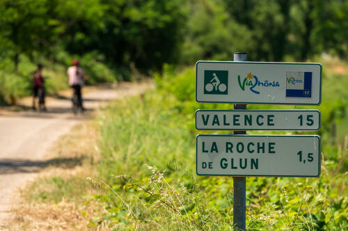 Viarhôna entre Tournon-sur-Rhône et la Roche-de-Glun 