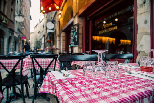 Vieux Lyon - Terrasse de restaurant 