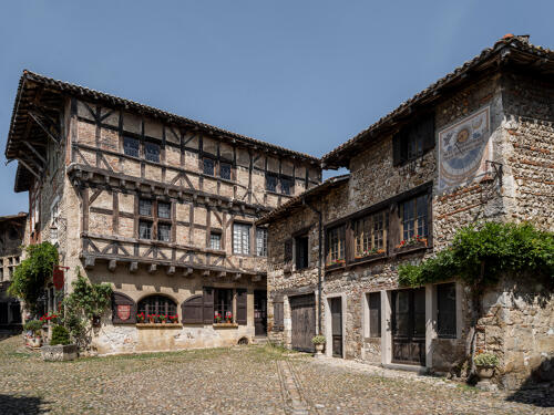 Pérouges, village médiéval - Dombes (01) 