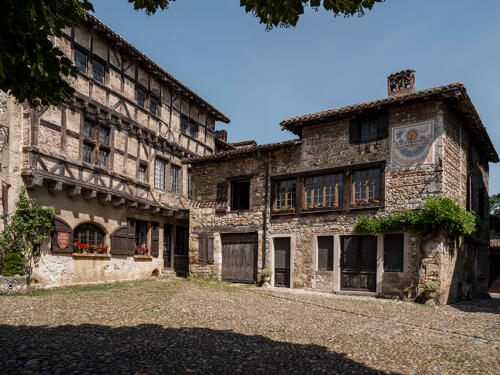 Pérouges, village médiéval - Dombes (01) 